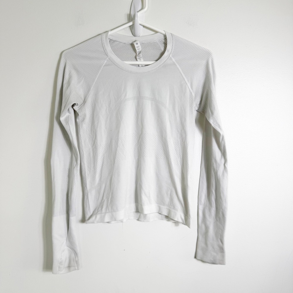 Lululemon Swiftly Tech LS 2.0 Women Size 4 White Grey Striped Thumbhole Shirt